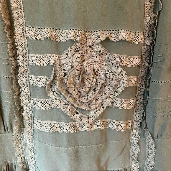 Anthropologie Laced With Grace Sage Green Silk Chiffon Dress Size 6 - Picture 4 of 7